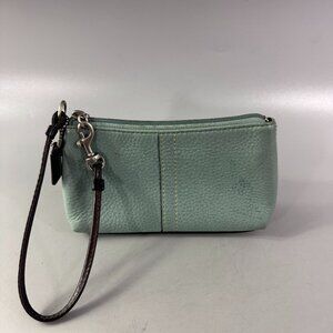 Authenitc Vintage Coach Green Pebble Leather Wristlet